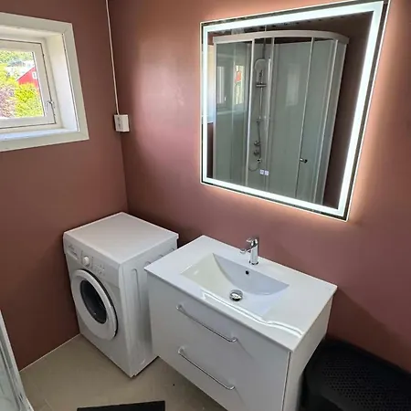 Apartment 3-bedroom Free Parking & Wifi